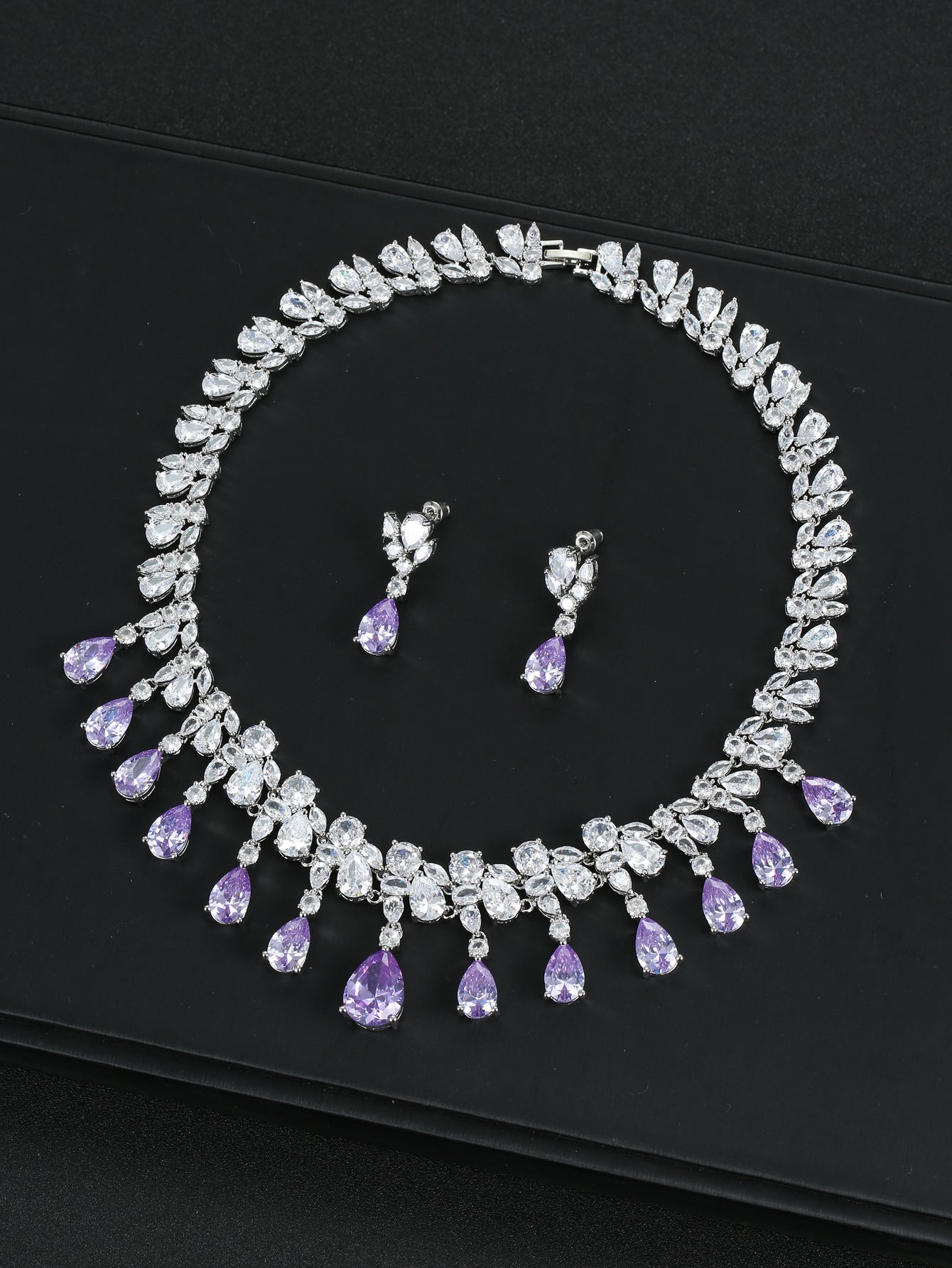 The Arabella Pear Drop Bridal Jewelry Set