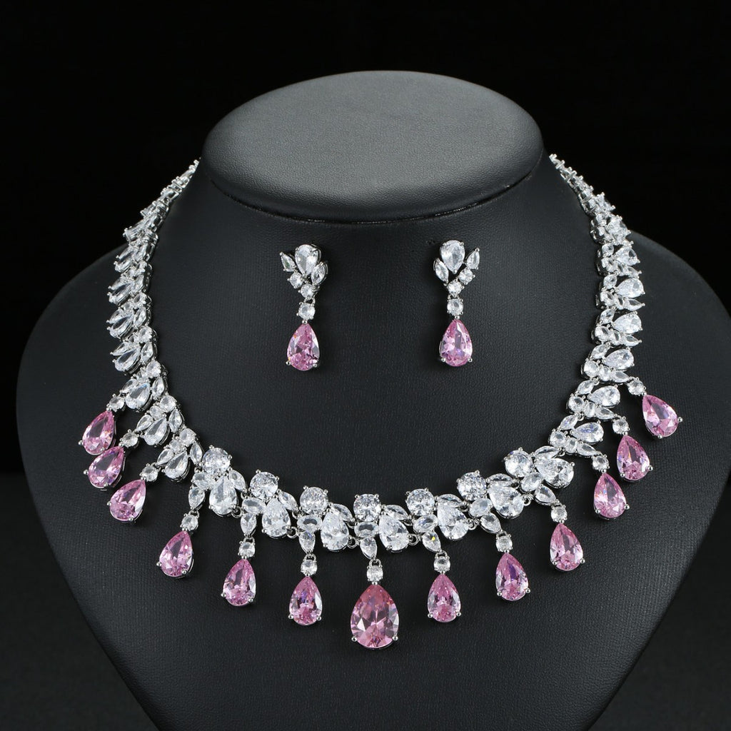 The Arabella Pear Drop Bridal Jewelry Set