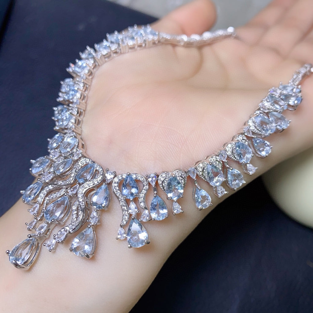 The Ondine Natural Aquamarine Pendant Necklace