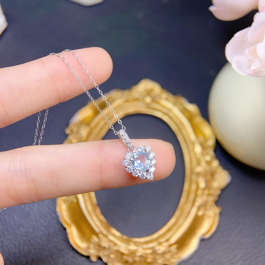The Mira Natural Aquamarine Round Pendant