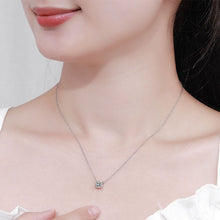 Load image into Gallery viewer, 925纯银D色莫桑钻石牛头吊坠一两克拉925银镀白金简约款项链吊坠