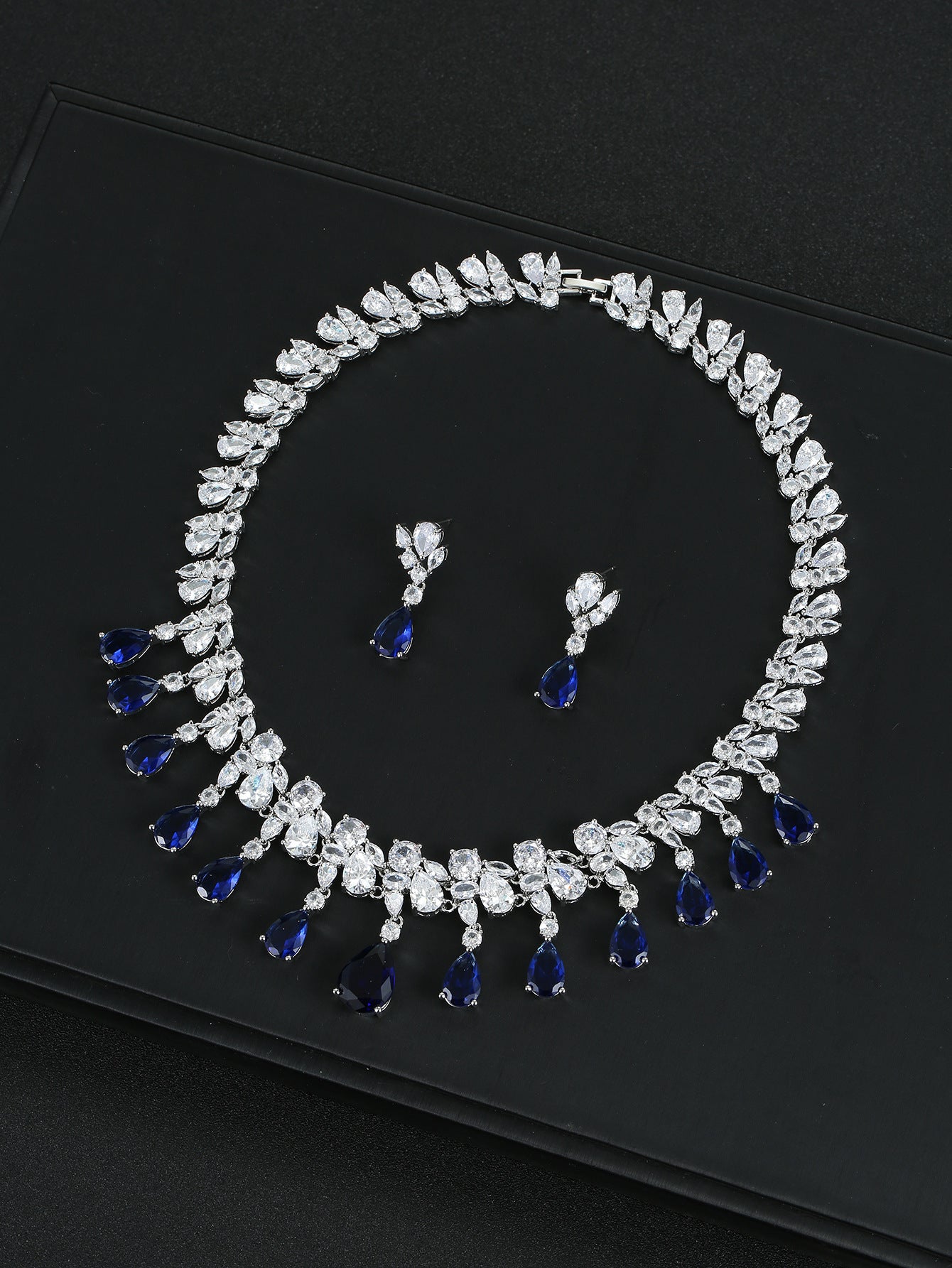 The Arabella Pear Drop Bridal Jewelry Set