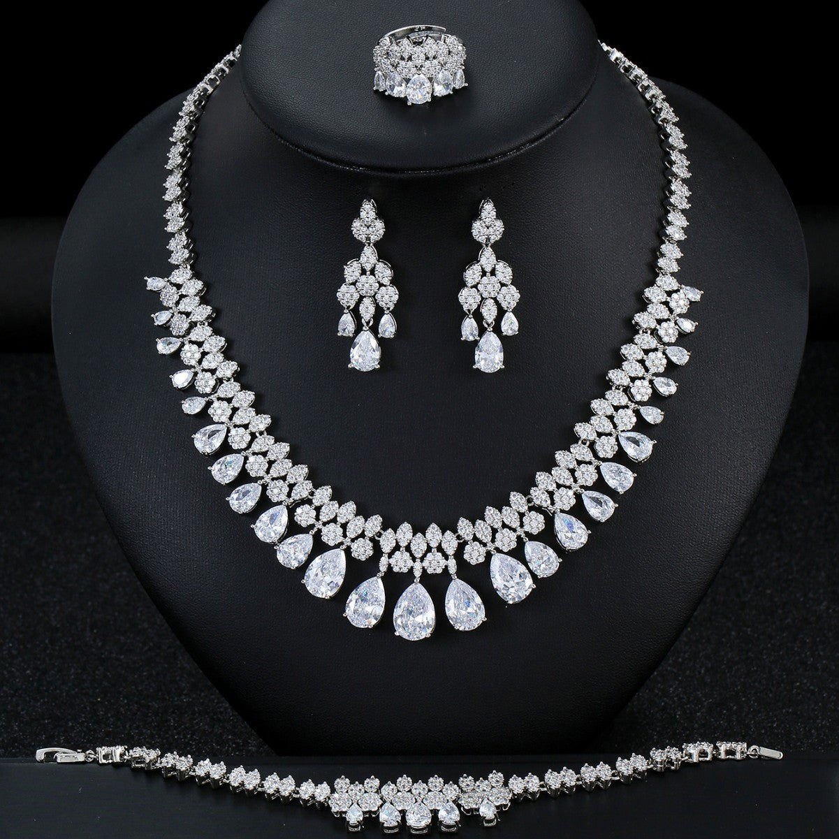 The Viviana Crystal Bridal Jewelry Set